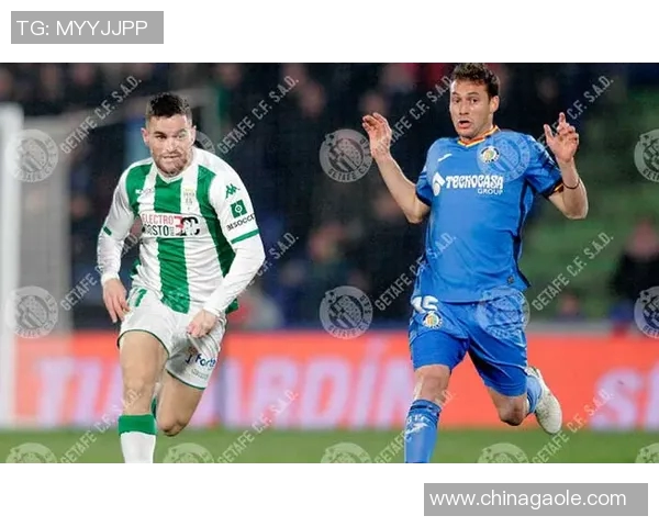 上海足球队的控球策略分析与比赛表现的得失评估