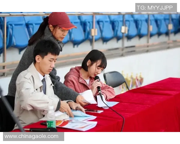 成都羽毛球队在欧锦赛中的拼搏历程与荣耀时刻全景回顾