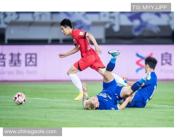 赛后分析：上海足球队与武汉足球队的速度对决全景回顾