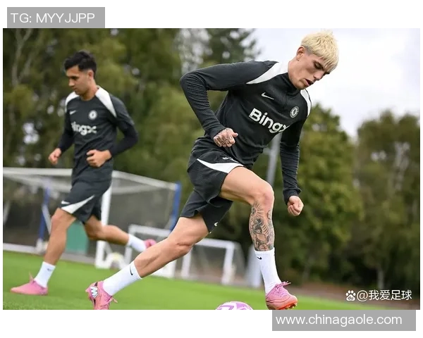 足球明星们的健身秘籍与爱秀身材的背后故事揭秘